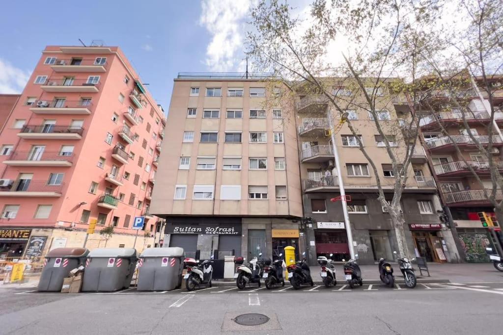 Bebarceloner Sant Andreu Apartments - 3 Bedrooms Exteriör bild