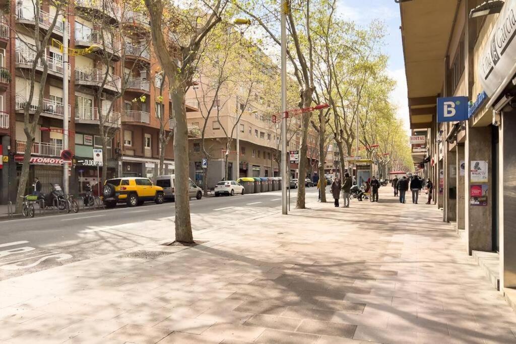 Bebarceloner Sant Andreu Apartments - 3 Bedrooms Exteriör bild
